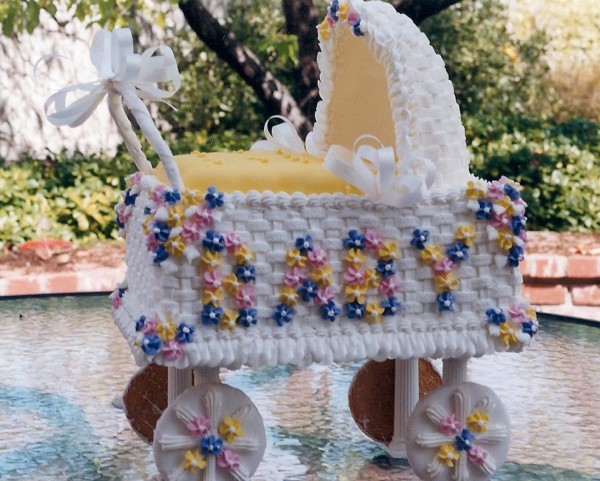 baby carriage cake