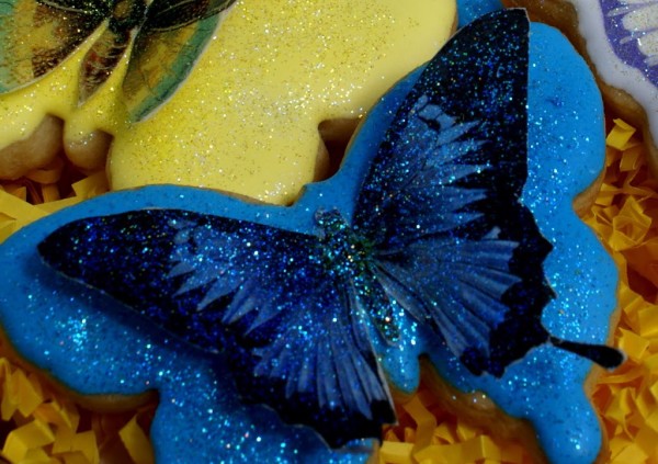 butterfly decorated cookies