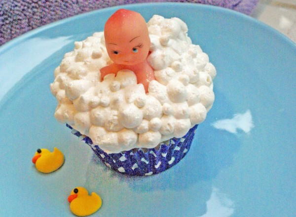 bubble bath baby shower cupcakes