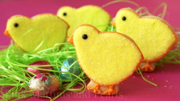 decorated chick cookies