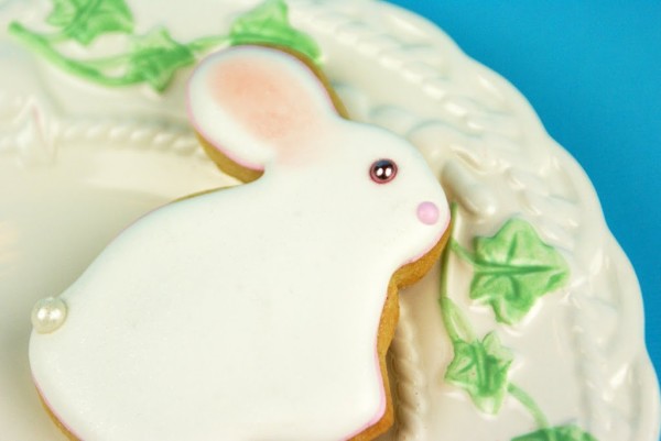 decorated baby bunny cookies