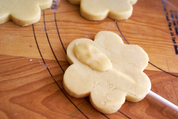 flower cookies on sticks