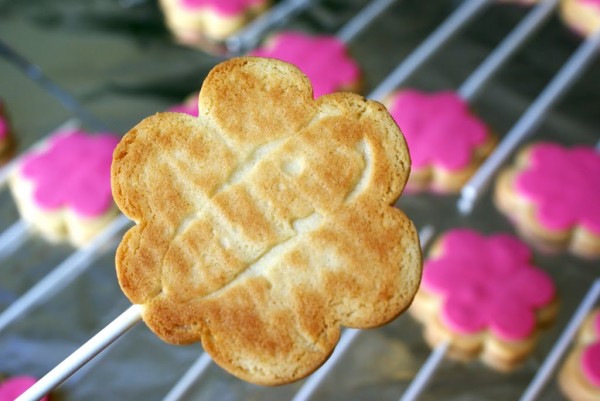 flower cookies on sticks