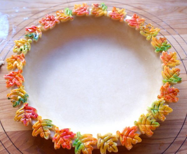 decorative painted pie crust               