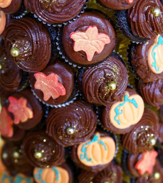 fall mini cupcake tower 