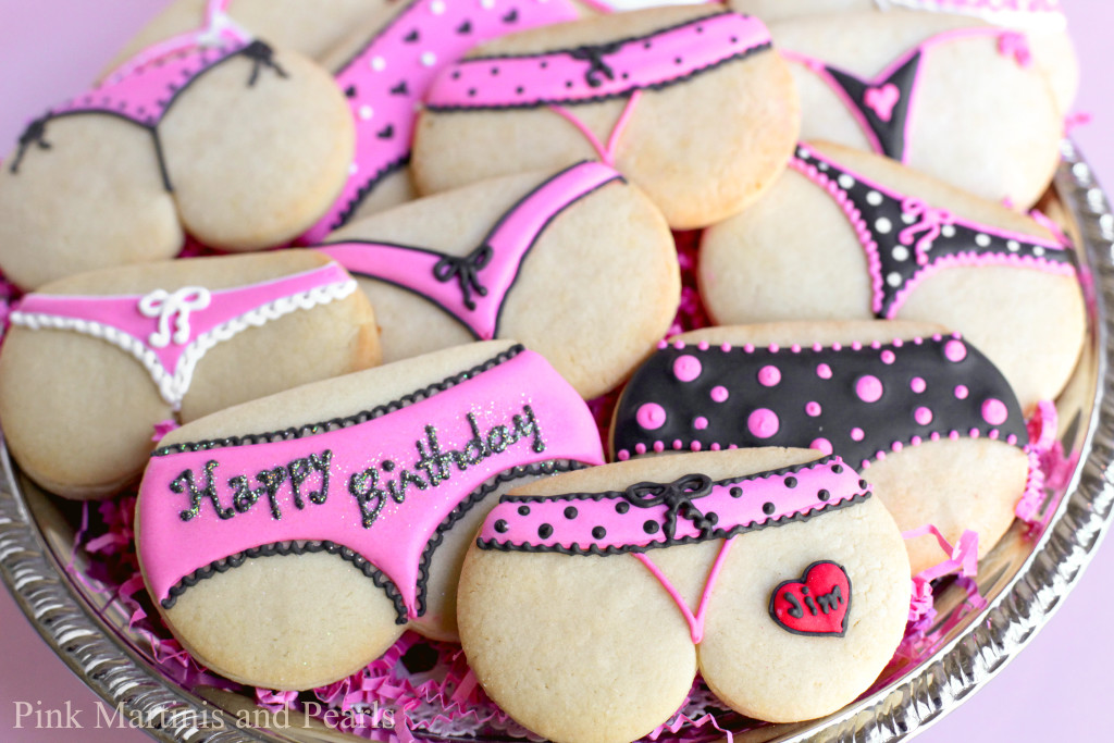 http://www.sweetstoimpress.com//wp-content/uploads/2012/03/black-and-pink-birthday-tushie-cookies-375.jp