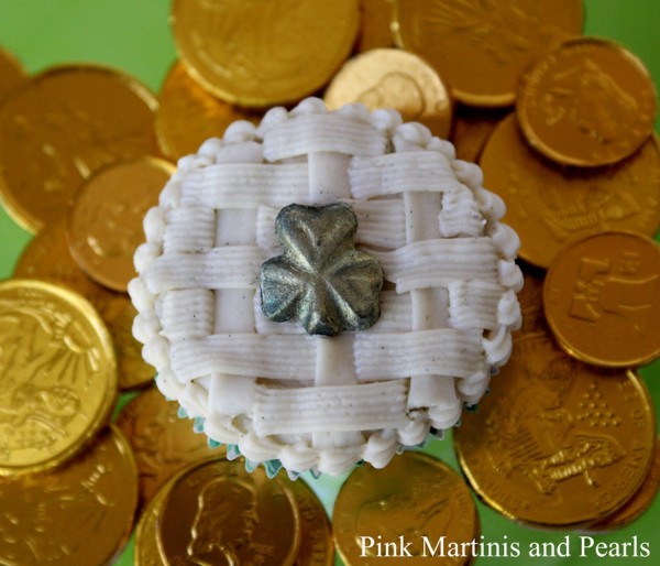 st. patrick's day boozy cupcakes