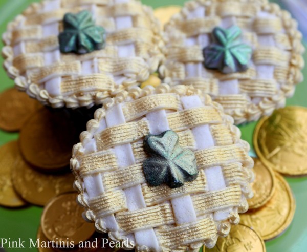 st. patrick's day boozy cupcakes