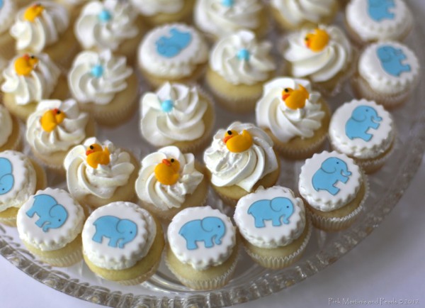 baby shower mini cupcakes 997 copy