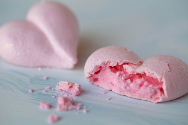 meringue hearts cookie