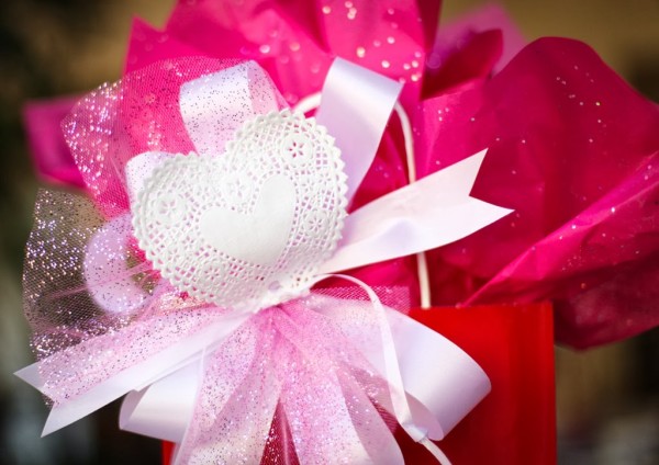 Valentine's Day Gift Wrap-5911