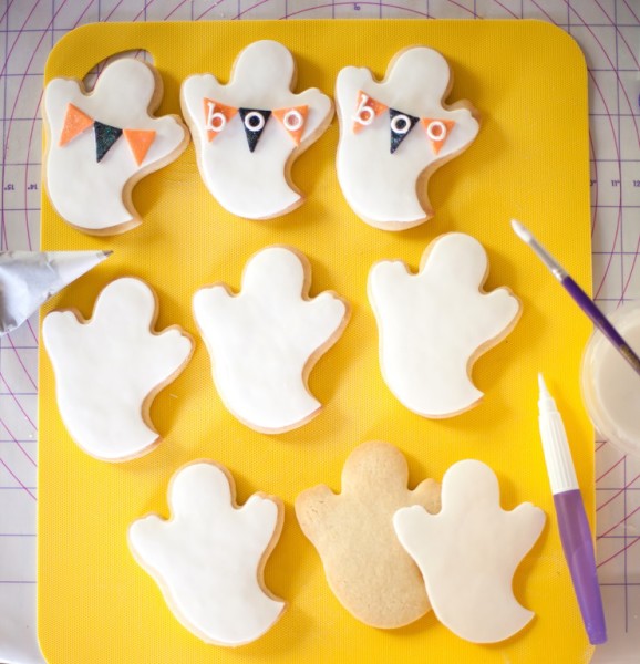 Wilton Ghost Cookies-7837