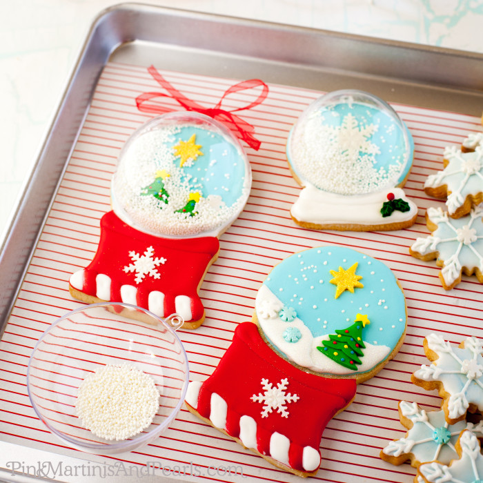 decorated shakable snowglobe cookies 