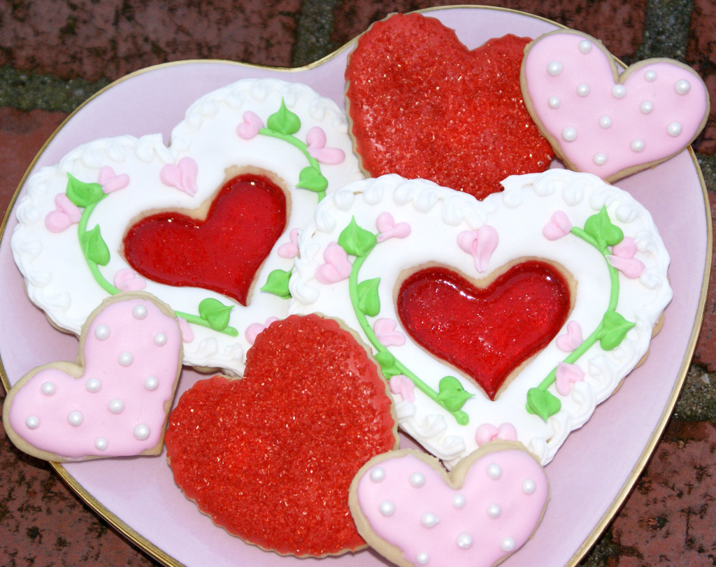 decorated valentines cookies